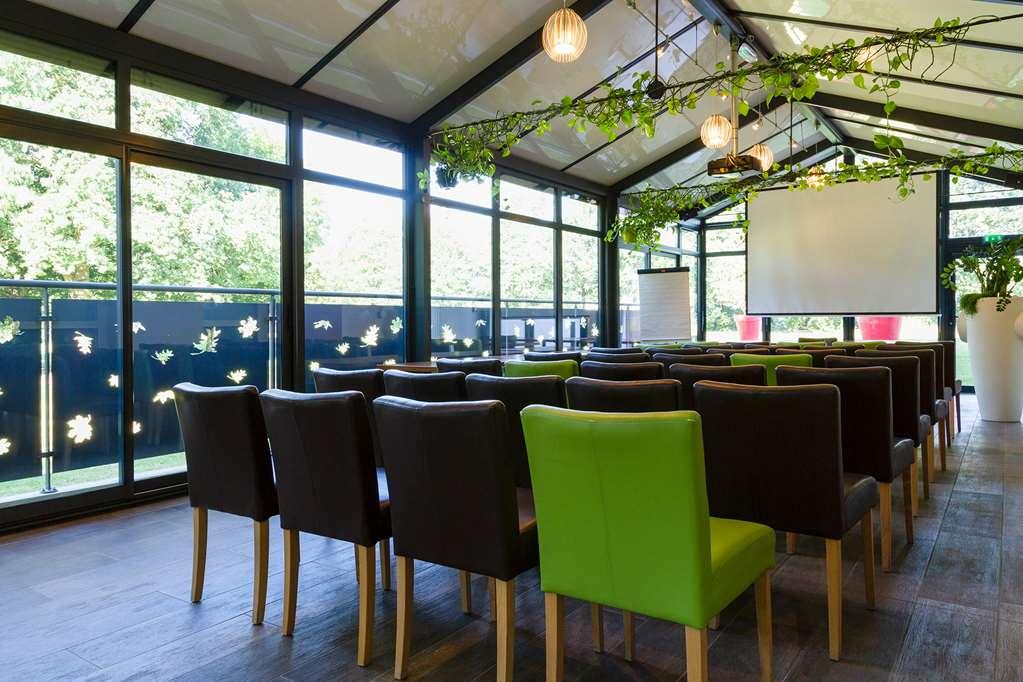 The Originals Boutique Hotel Restaurant Saint James, Montaigu-Vendee Amenities photo